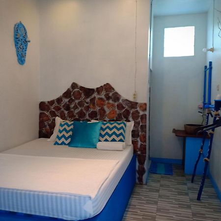 Blue Coral Homestay Karimunjawa Kültér fotó