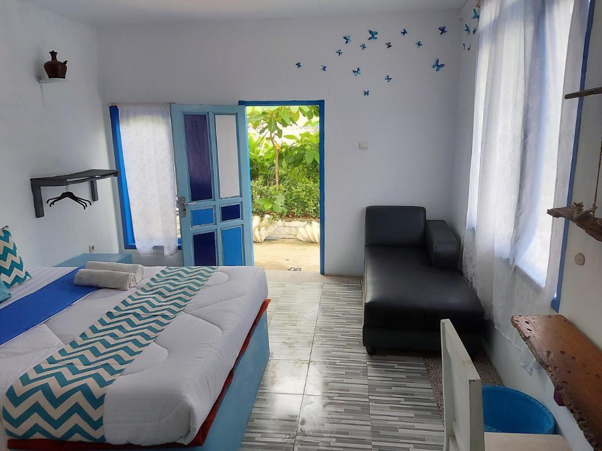 Blue Coral Homestay Karimunjawa Kültér fotó
