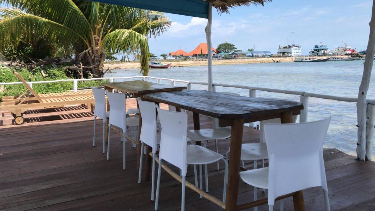 Blue Coral Homestay Karimunjawa Kültér fotó