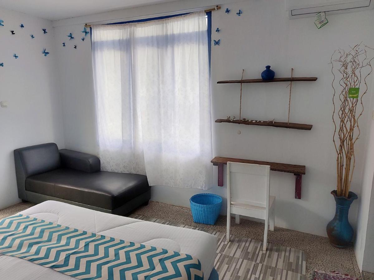 Blue Coral Homestay Karimunjawa Kültér fotó