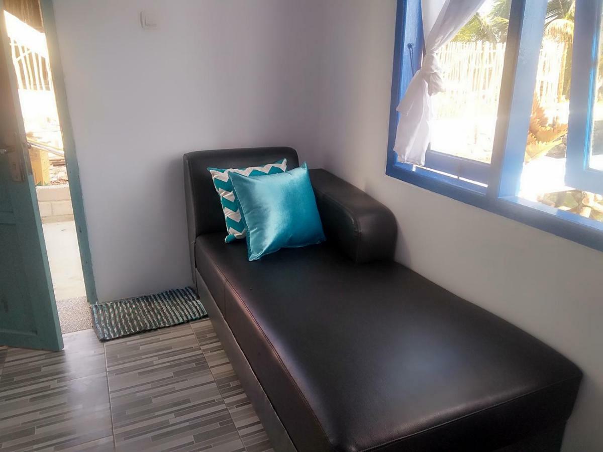 Blue Coral Homestay Karimunjawa Kültér fotó